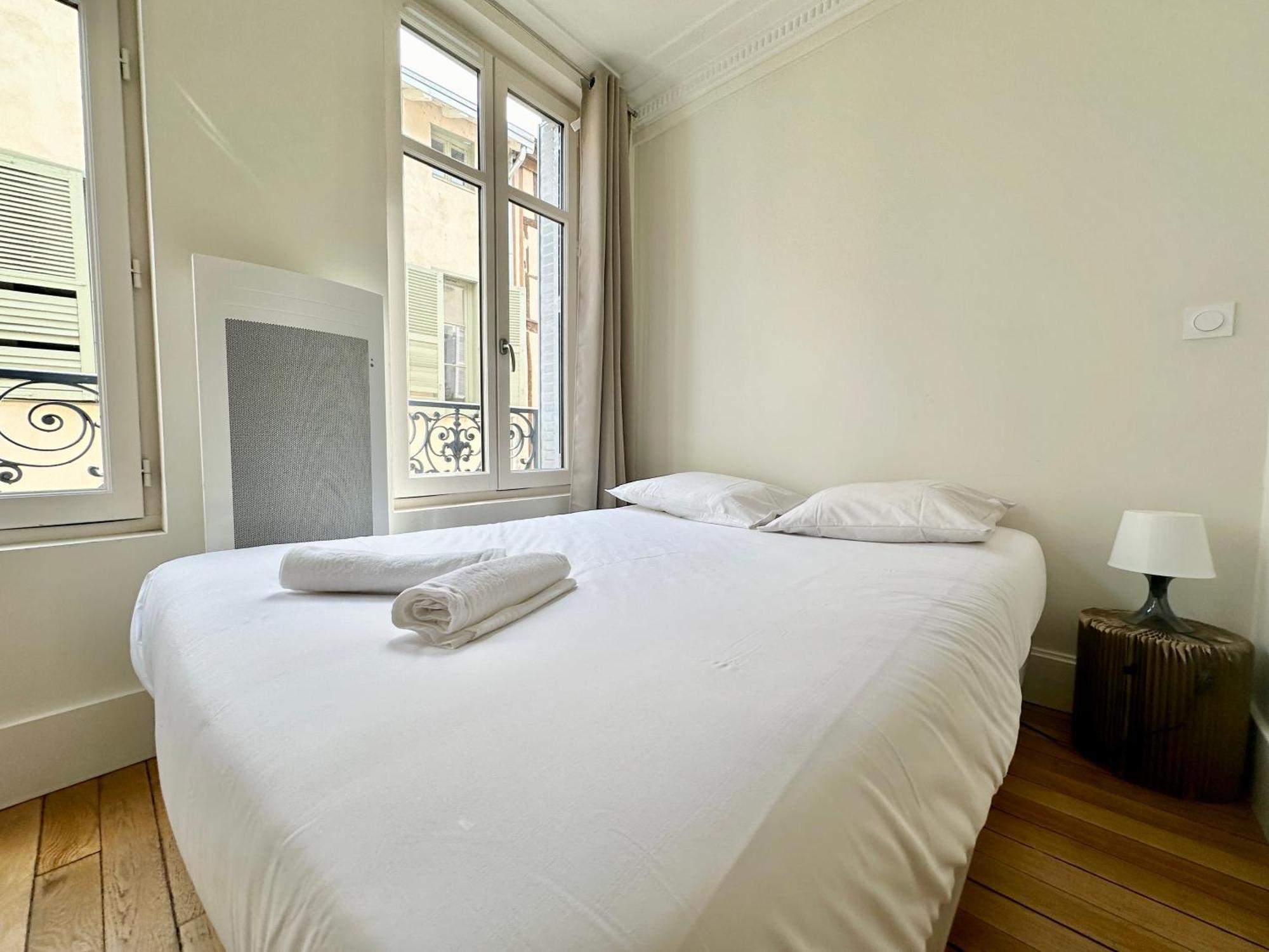 Appartement L'haussmannien, Splendide Et Lumineux *