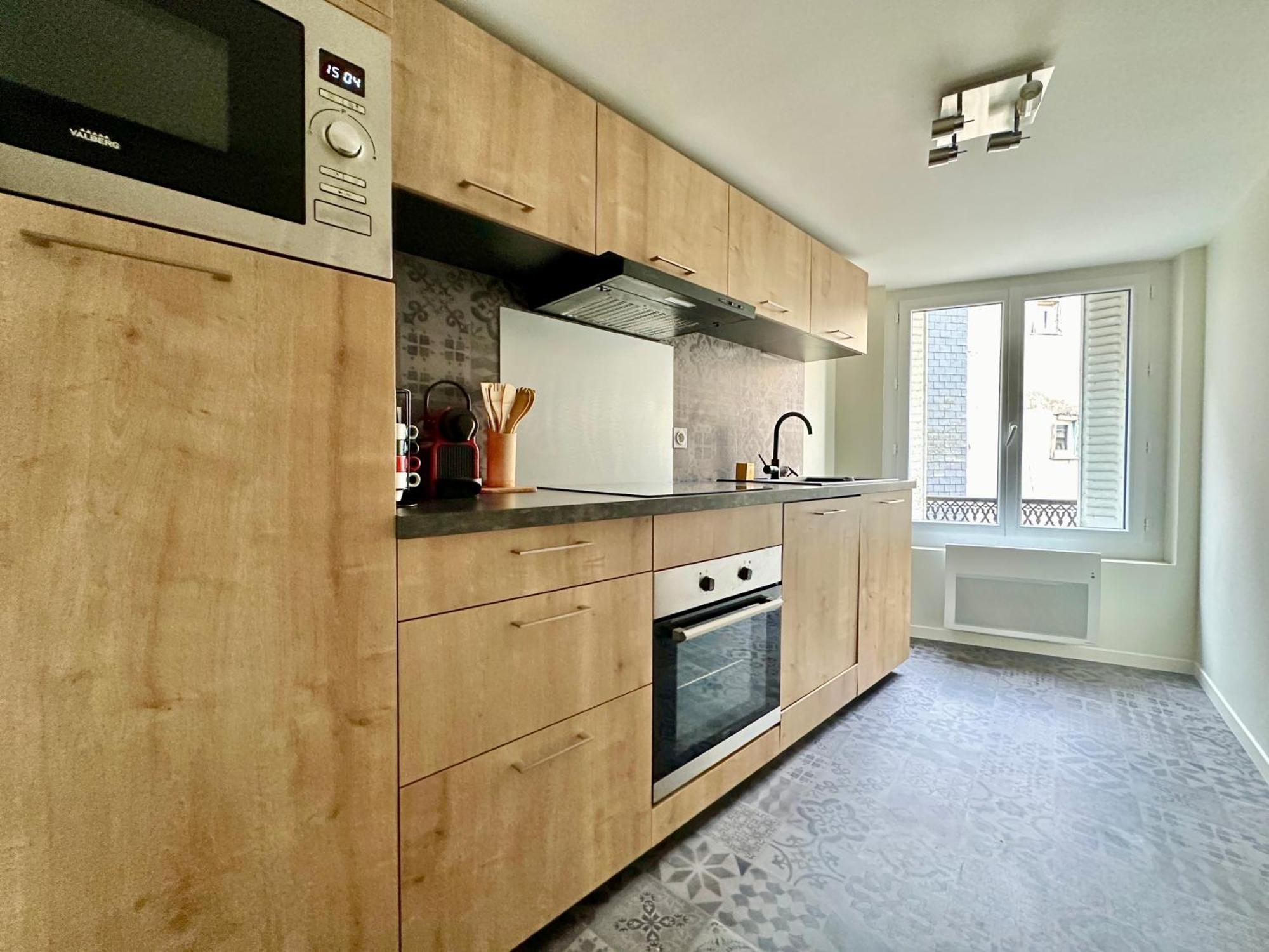 L'haussmannien, Splendide Et Lumineux Appartement Limoges